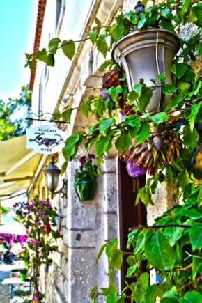  Alacati Zeynep  Alaçatı